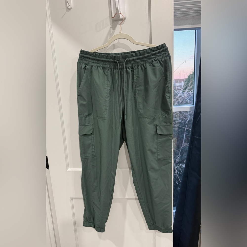 Old Navy Women's Green Cargo Joggers